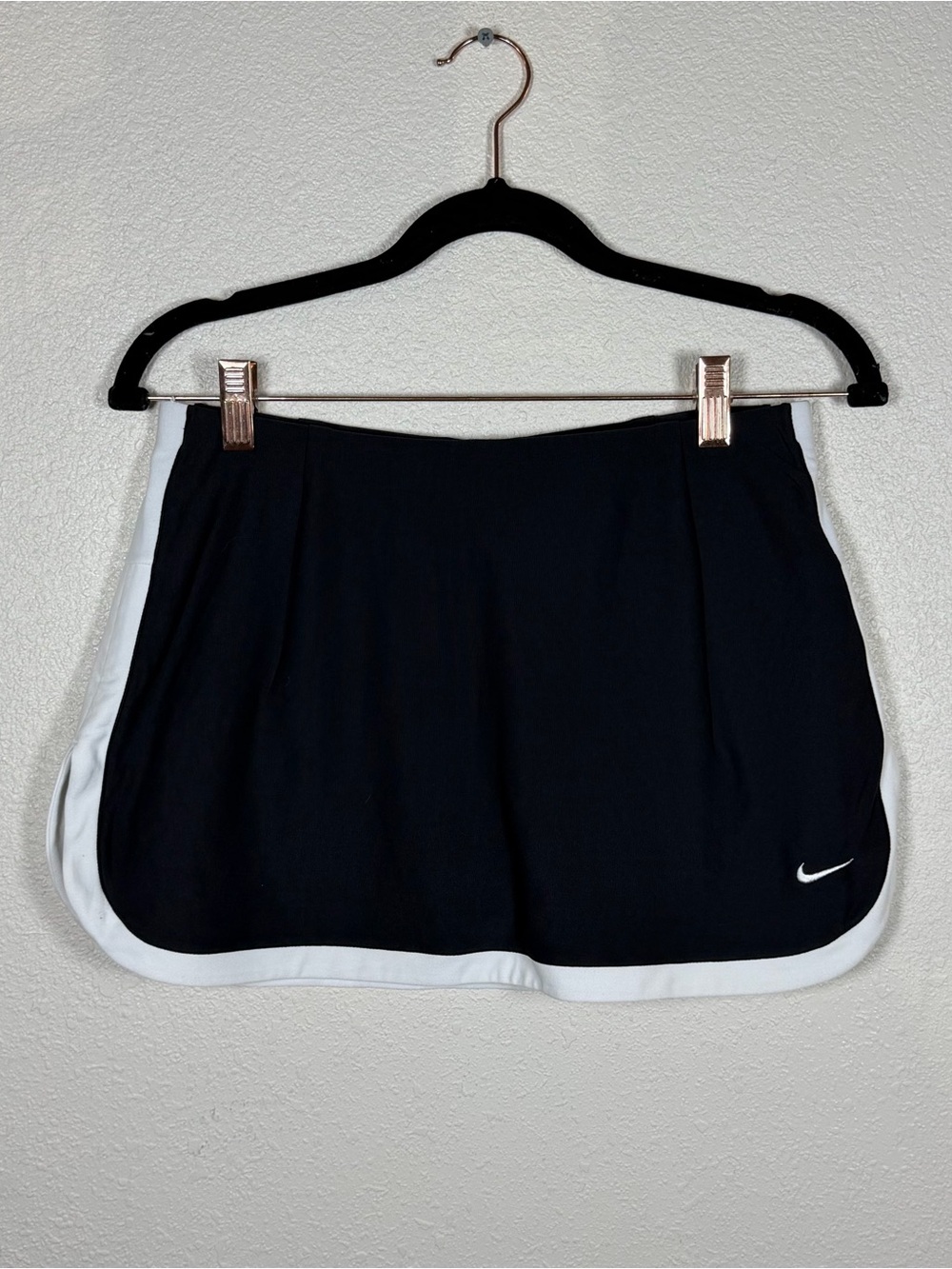 Nike Women’s Black White Athletic Skort S Elastic Waist Lightweight Tennis Golf